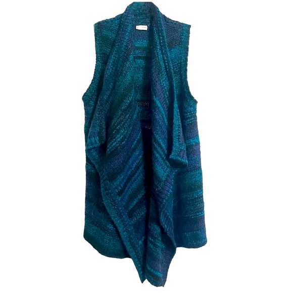 VINCE Boucle Knit Waterfall Sweater Vest - Picture 3 of 9